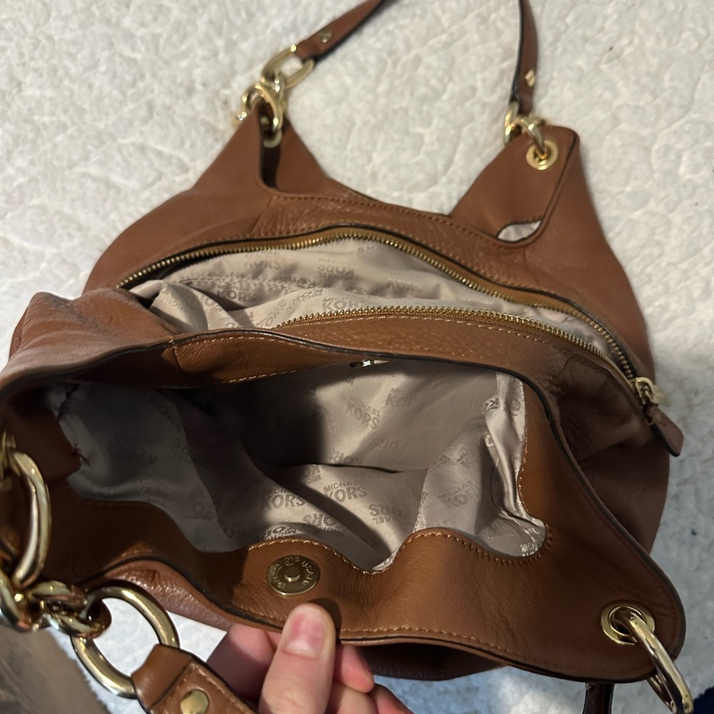 Michael Kors Cognac Pebbled Leather Shoulder Tote with Gold Hardware - Picture 4 of 7